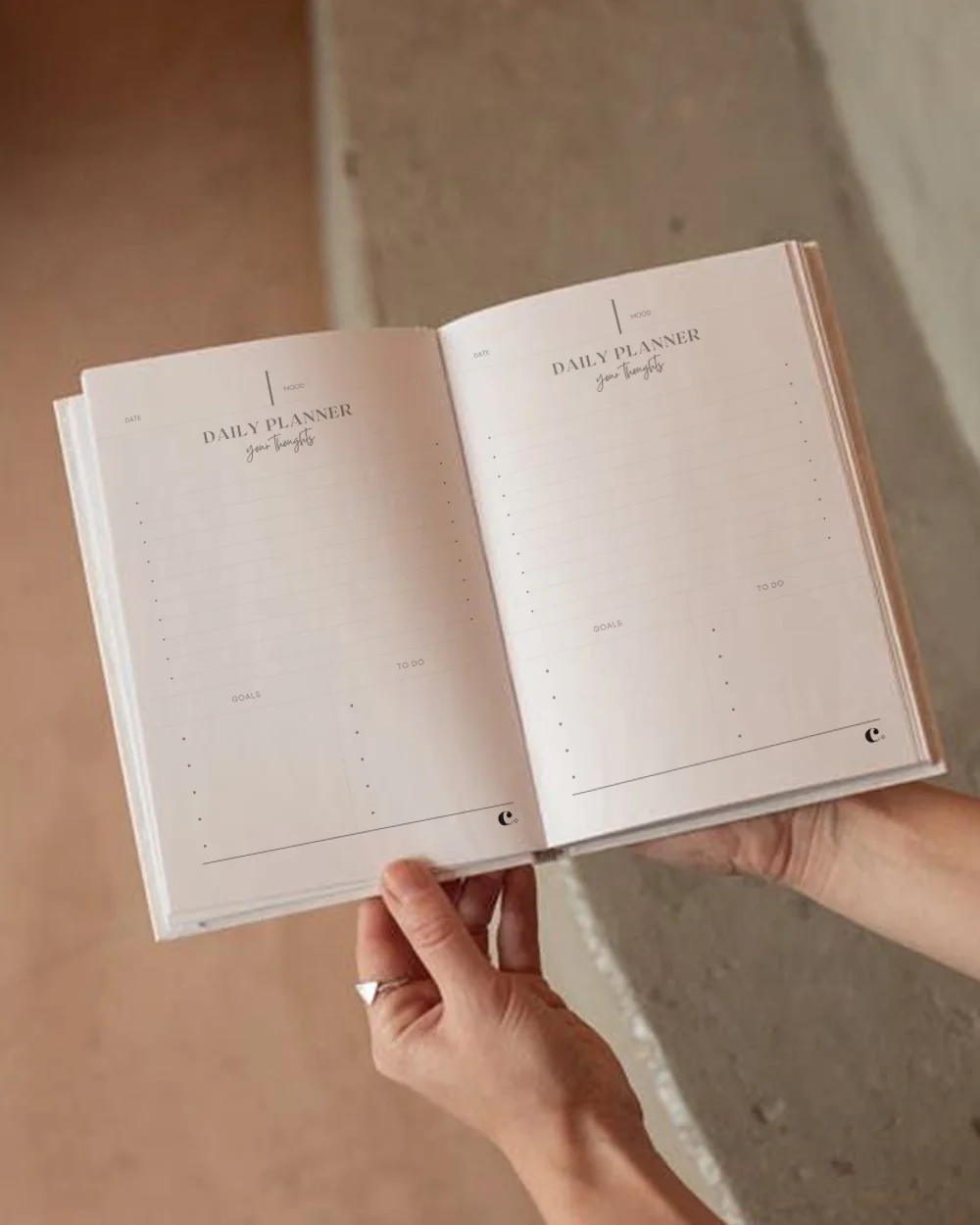 Undated Yearly Planner - Image 3
